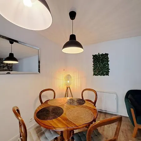 Santorin, Duplex Chaleureux Appartement